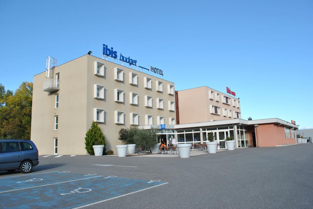 Ibis Budget Loriol Le Pouzin Eksteriør bilde
